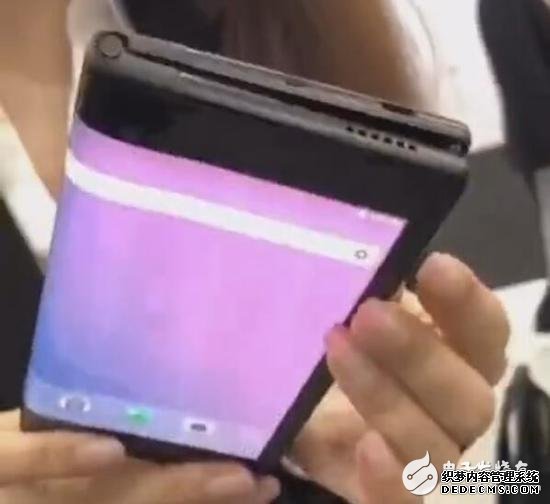 京东方柔性可弯折平板体验：屏幕可对折