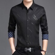 这个季节正适合穿下图衬衫，让你