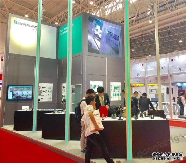 走出上海踏入武汉 工博会首届异地展效果如何？