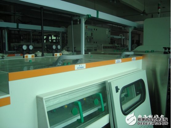 海为C60S0T系列PLC在线路板湿流程设备中的应用设计