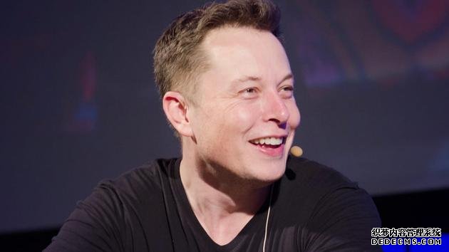 马斯克预测 明年年底能够实现完全自动驾驶